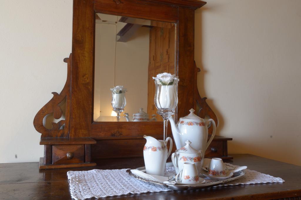 Agriturismo Borgo Del Papa Badia  외부 사진