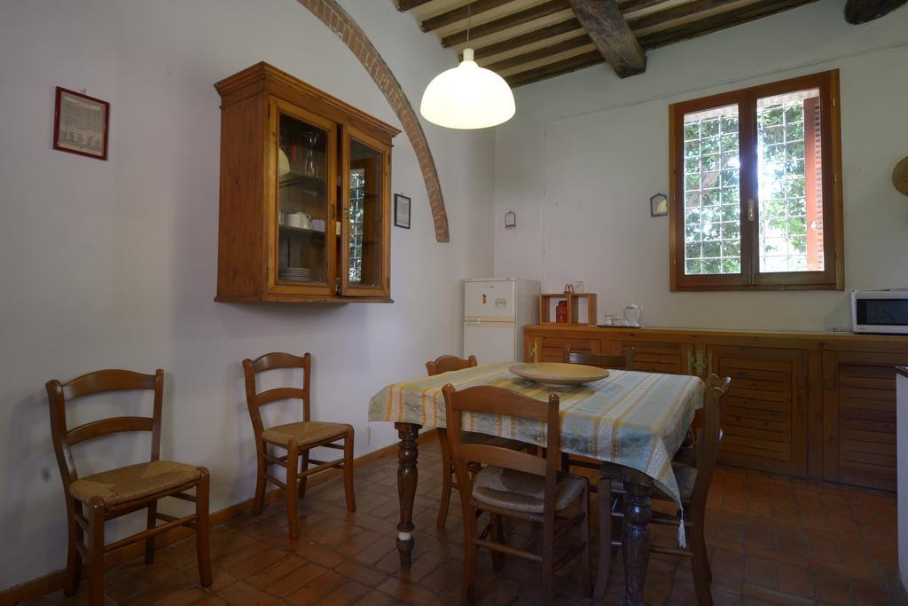 Agriturismo Borgo Del Papa Badia  외부 사진