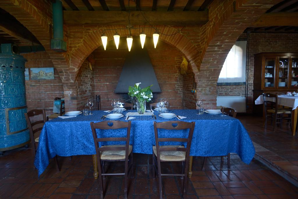 Agriturismo Borgo Del Papa Badia  외부 사진