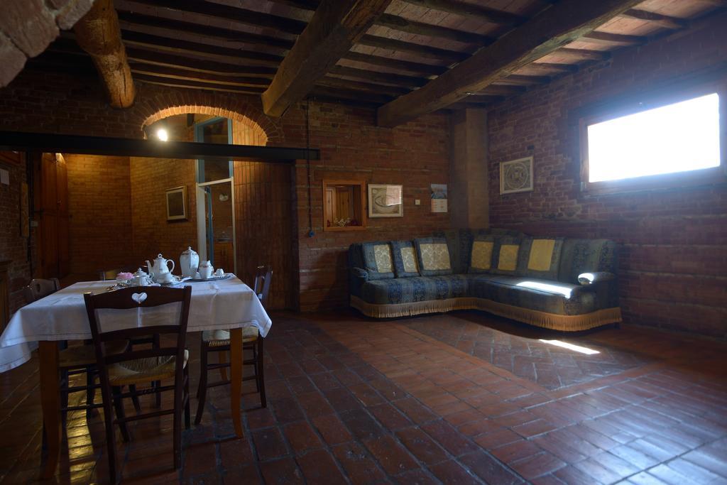 Agriturismo Borgo Del Papa Badia  외부 사진