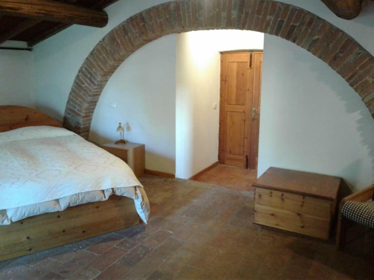 Agriturismo Borgo Del Papa Badia  외부 사진